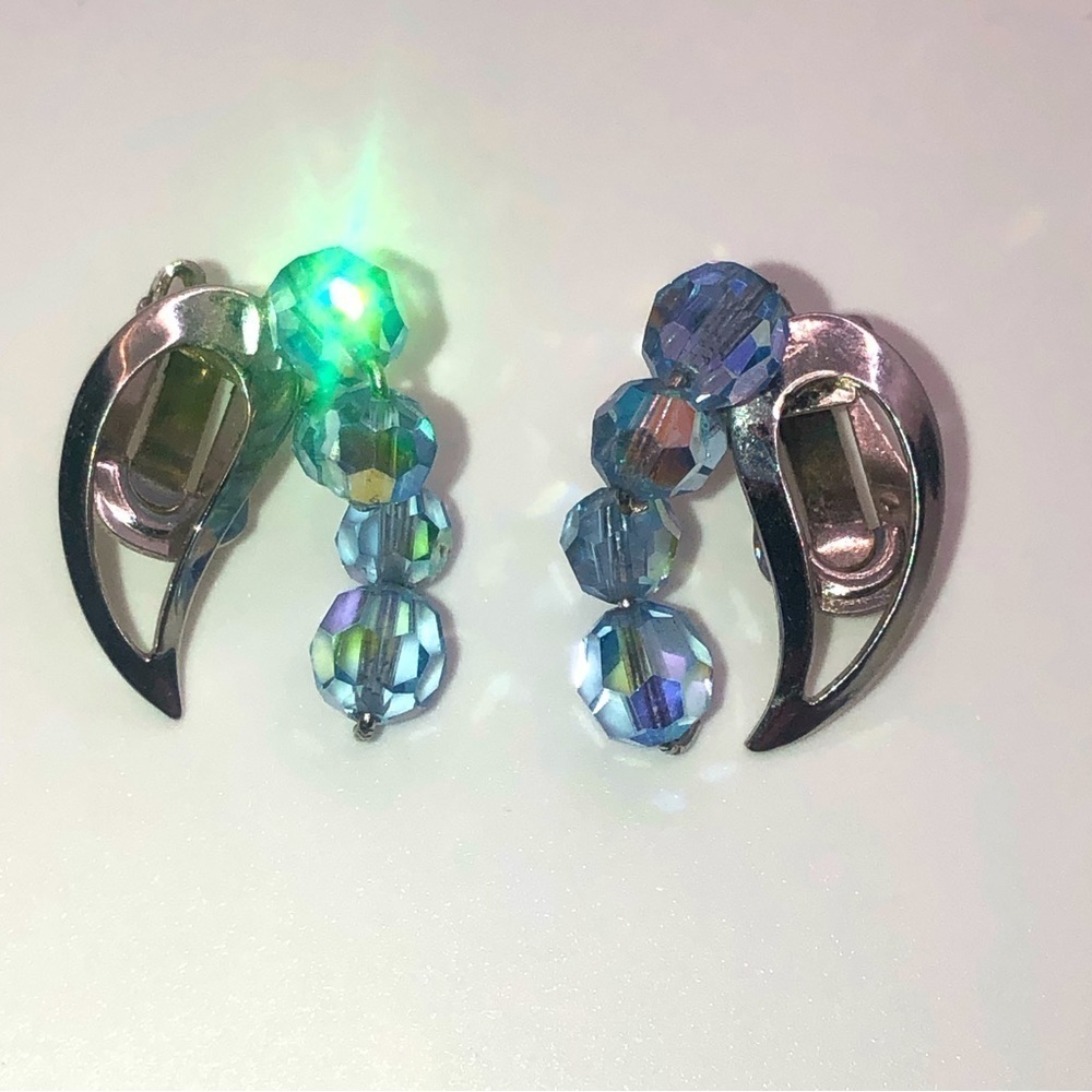CONTINENTAL Blue Aurora AB Crystal Bead Silver Tone Clip on Earrings 1”